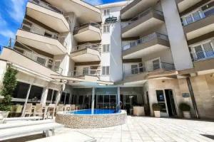 Apartments Del Mar, Petrovac