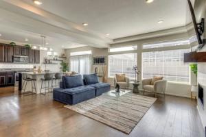 18 Mi to Dtwn Denver: Home w/ Patio & BBQ Tourist base, Aurora