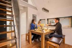 Wohlfühlloft Seekretzer mit privatem Seezugang Apartments, Friedrichshafen