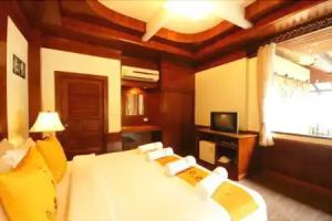 Central Cottage Resort, Baan Tai