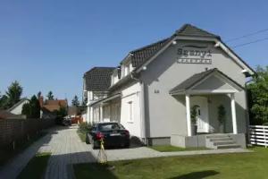 Apartman Szanyi, Buk