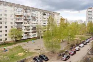 Apartments on Chavaina Boulevard 18, Yoshkar-Ola