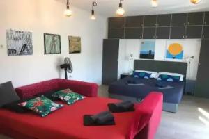 Sleeps 8, Pet Friendly, Garden & Roof Terrace Hotel, Split