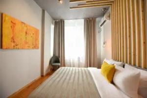THE INDUSTRIAL. Huge Unirii Square Apartment, Bucharest