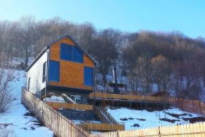 WoodNess Guest House Spacious 3BR Sauna, Artavaz