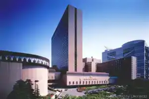 RIHGA Royal Hotel Osaka, Vignette Collection by IHG, Osaka