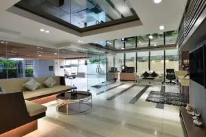 Ten Ekamai Suites Serviced Apartment, Bangkok