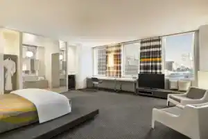 The Delphi Hotel, Los Angeles