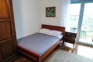 Qumi Apartments, Tivat