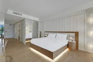FABULOUS SUITE OVEAN VIEW W South Beach Apartments, Miami Beach