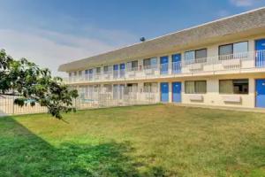 Motel 6 Wichita, KS, Wichita