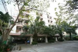 Beerapan Hotel, Bangkok