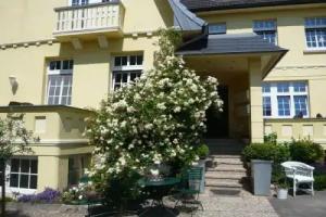 Relaxa at a Luxurious Villa in, Bad Pyrmont