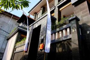 Pondok 3 Mertha, Kuta