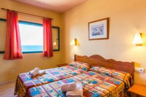 Apartamentos Cabo de Baños by MIJ, Cala'N Blanes