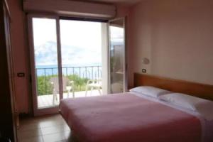 Hotel Miralago, San Zeno di Montagna