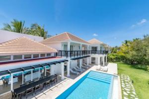 Villa for rent in Bavaro (Cocotal) – with jacuzzi, pool, lake and golf course, Punta Cana