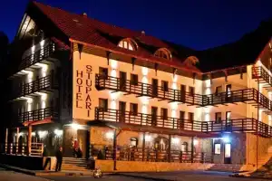 Stupari Hotel, Shaian