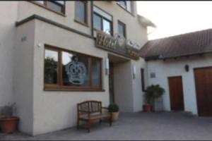 Sinzingers Krone Hotel und Restaurant, Ohringen