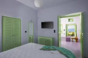 Caldera Apex Suites, Fira