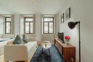 Legacy Oporto Design Apartment F by Vacationy, Porto