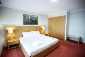 Hotel Jaroal, Sarande