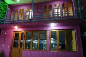 Sunrise Hotel, Sarpi