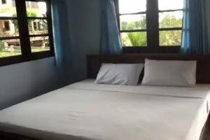 Khao Yai Wanalee, Ban Mu Si
