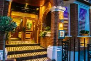 Henley House Hotel, London