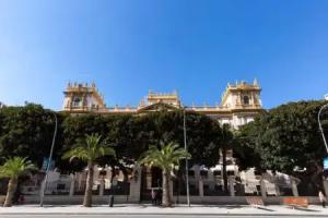 Beautiful 1 Bedroom Apartment With Gallery and Air Conditioning Cb6yr, Alicante