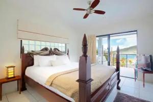 at Waterfront Whitsunday Retreat, Airlie Beach