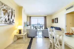 Stunning Apartment on the beach 362, Marbella