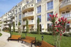 Bellicity Apart Complex, Ravda