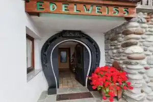 Spacious Apartment near Ski Area in Längenfeld, Laengenfeld