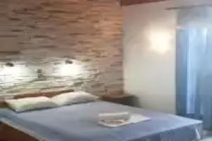 Evi Studios, Naxos Chora