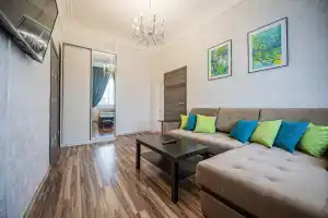 Five Stars Exquisite Kvartira in the Center, Chelyabinsk