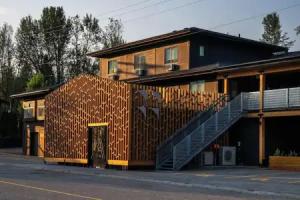 VRGE Hotel, Revelstoke