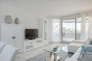 Esmeralda Coral Beach 2 bed Apt Apartments, Marbella