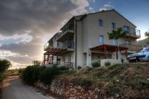 Apartment Jela - terrace and sea view A1, Island Hvar, Zavala