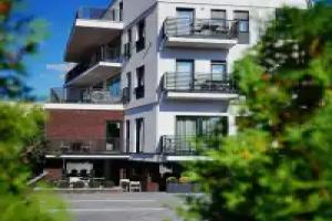 Madera Hotel, Cacak