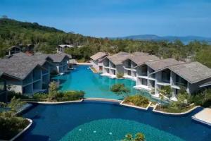 Island Escape Burasari, Phuket Town