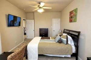 305 Holleman Dr. East 304 Hotel, College Station