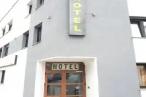 Kirchberg Hotel Garni, Saarbrucken