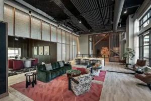 Hyatus Designer Residences Everett Apartments, Boston