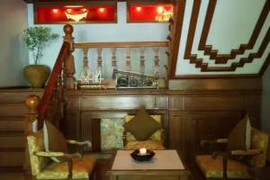 The Hotel by the Red Canal, Mandalay