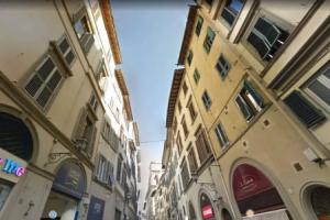 Cozy Duomo View Apartment, Florence