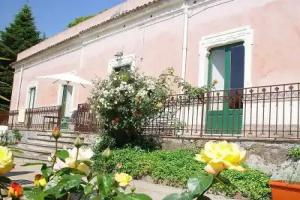 Villa il Padrino, Milo