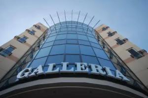 Hotel Galleria, Subotitsa