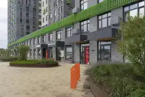 Apartments on the street of Discoverers 10, Tyumen