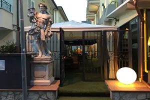 Hotel Okinawa, Rimini